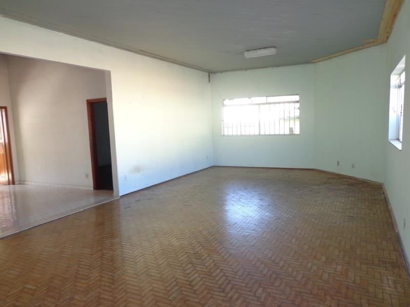 Av. Cunha Cintra 130