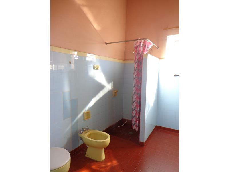 Av. Cunha Cintra 130