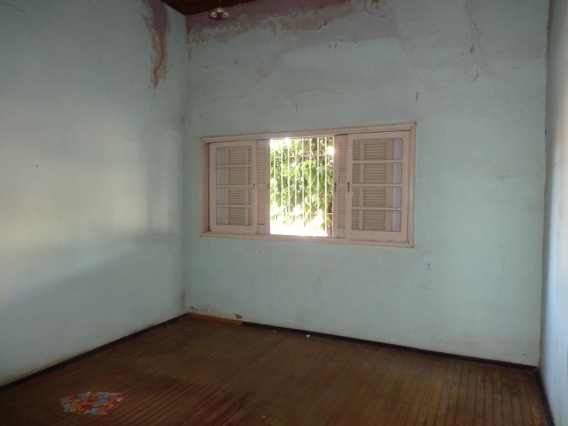 Av. Cunha Cintra 130