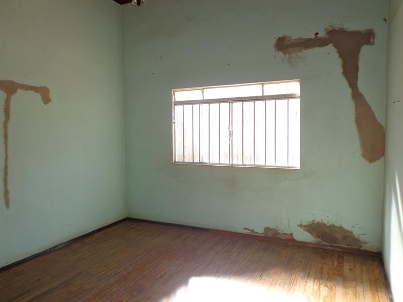 Av. Cunha Cintra 130