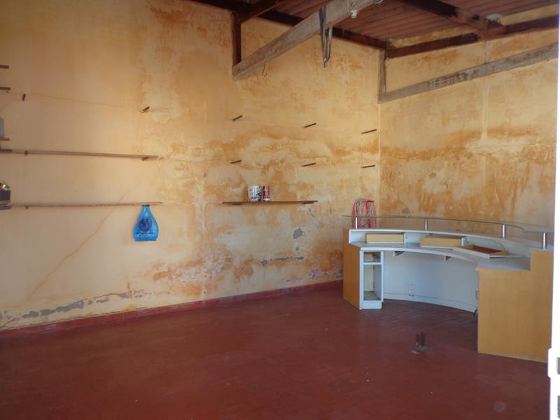 Av. Cunha Cintra 130