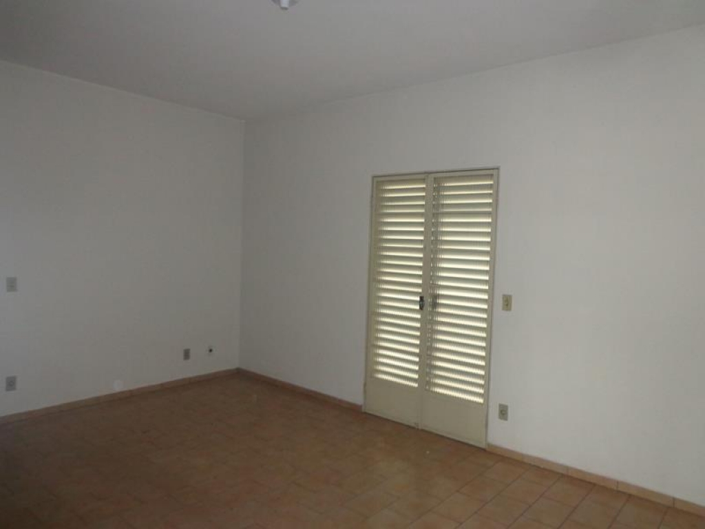 Av. Luis Osorio, 174- Apto 1