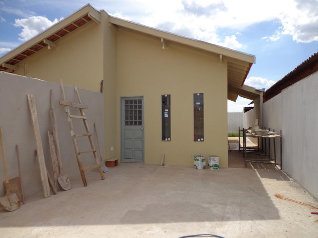 Av. Santa Casa, 2033