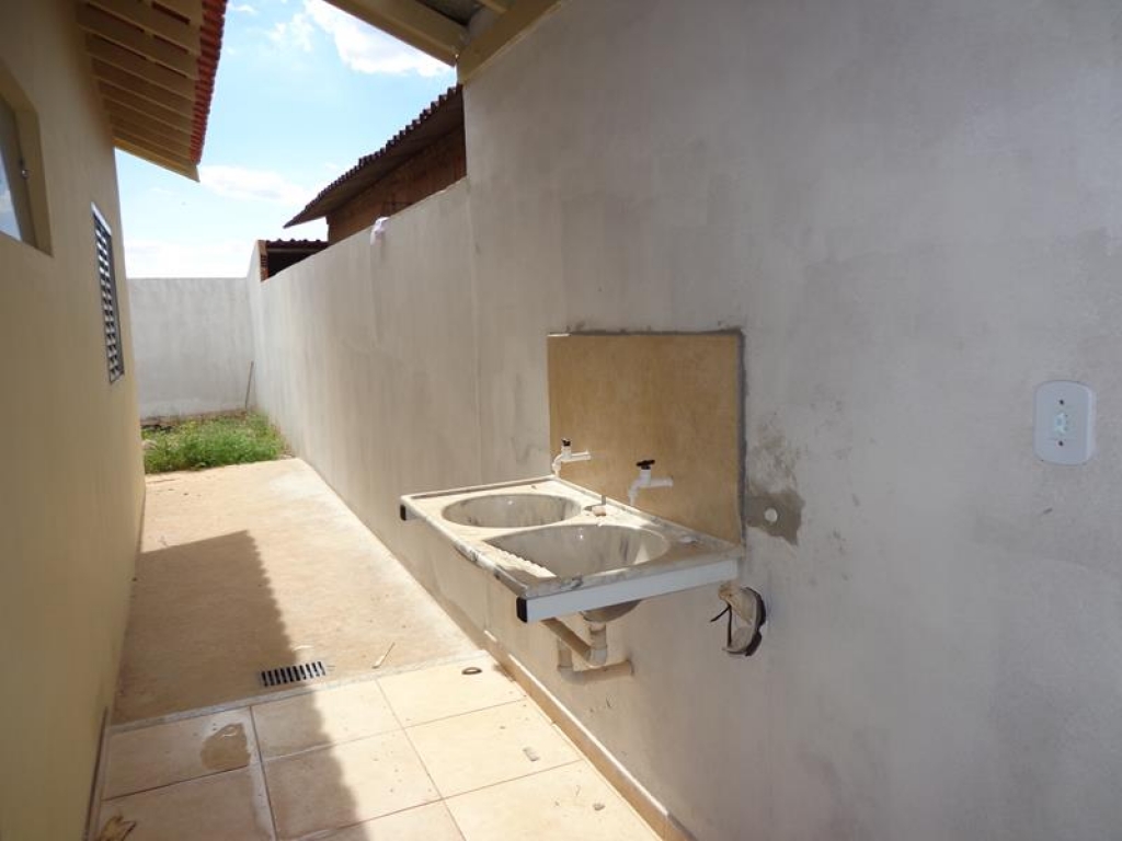 Av. Santa Casa, 2033