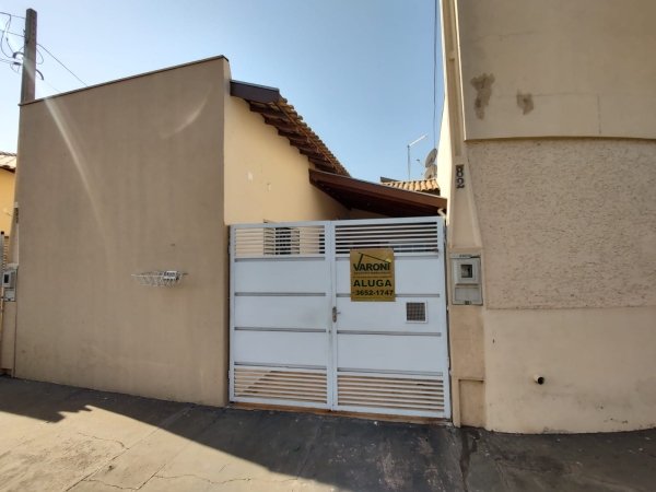 Rua Maria de Lourdes Castilho Lima, 82