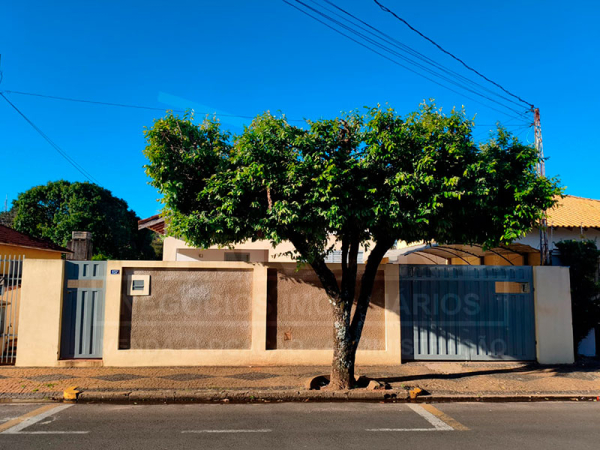 Rua Augusto Pereira de Moraes, 1137 