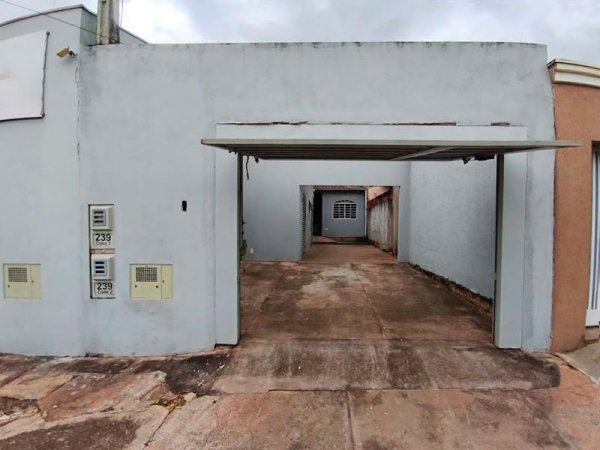Rua Alípio Lopes das Neves, 239