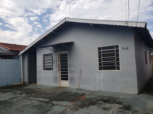 Rua Irmãos C. de Oliveira, 908