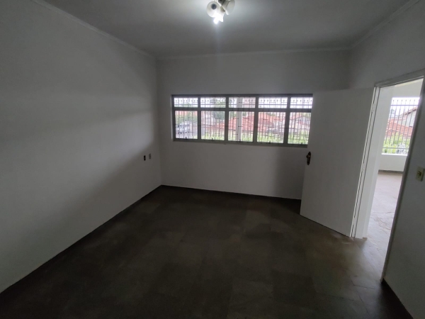 Rua Altino Vaz de Mello, 897
