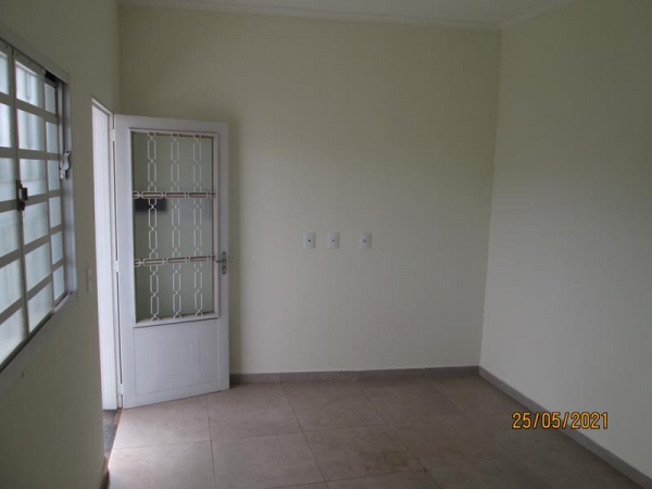 Av Guilherme Lang, 207 (Superior)