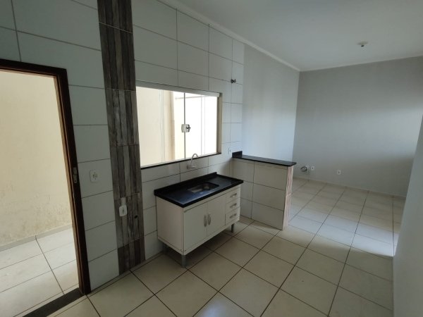 Rua Maria de Lourdes Castilho Lima, 82