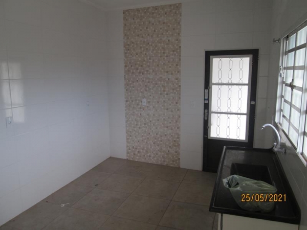 Av Guilherme Lang, 207 (Superior)