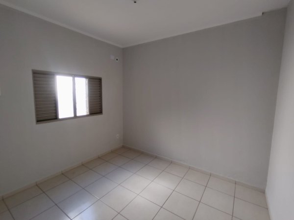 Rua Maria de Lourdes Castilho Lima, 82