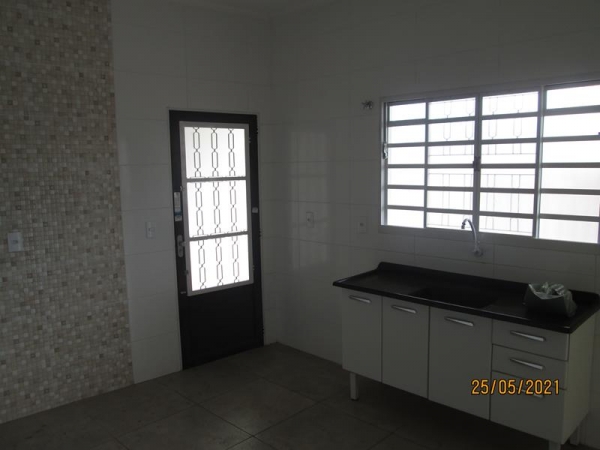 Av Guilherme Lang, 207 (Superior)