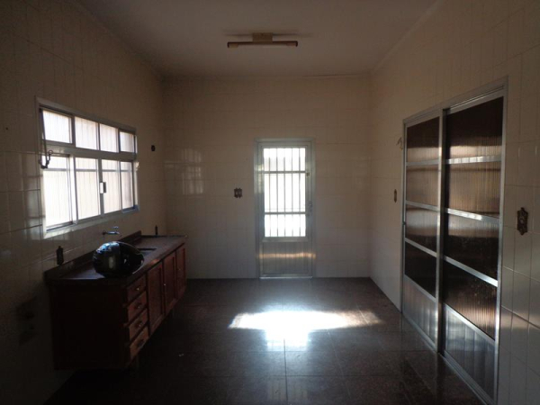 Av. Marginal  Maria Chica, 1241