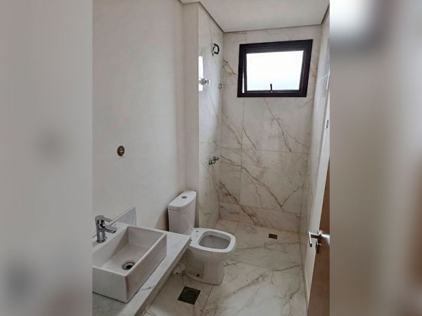 Av. Antônio Veronese, 345 - Apto 102, Res. Vila Nova