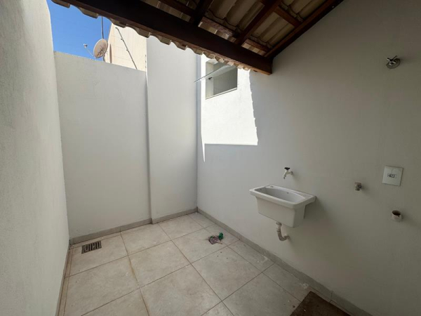 Rua Francisco Domingues Azenha, 143 