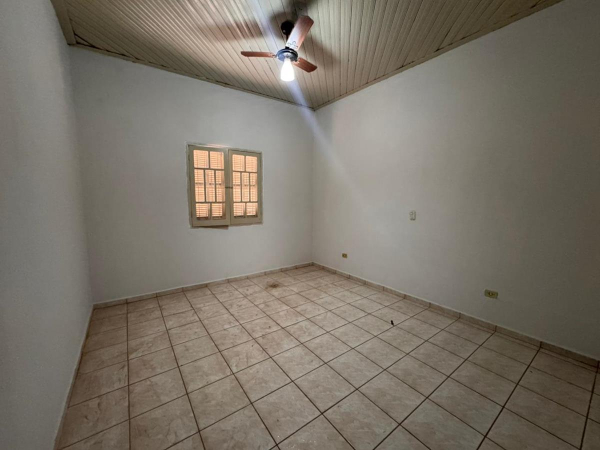 Rua Fernando Ribeiro de Barros, 1006