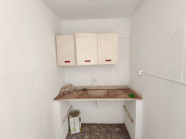 Rua Irmãos Chrisostomo de Oliveira, 08 sala 21