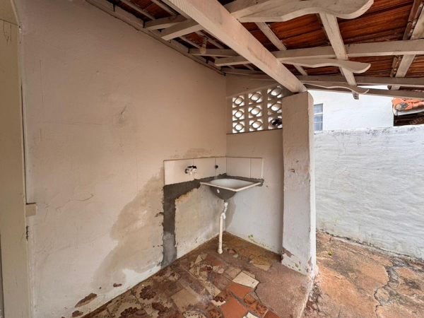 Av. do Estádio, 1327