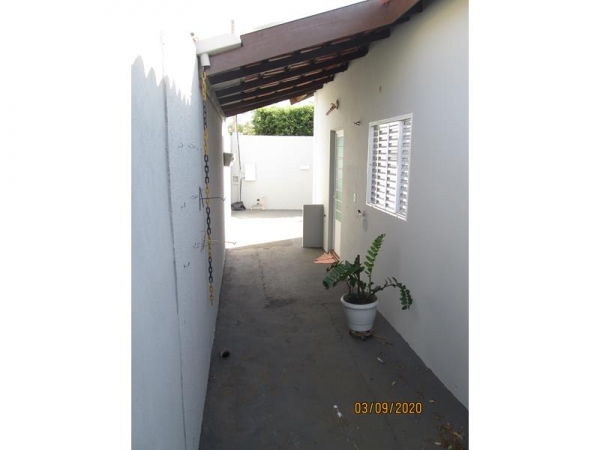 Rua Francisco Barbosa dos Santos - 639