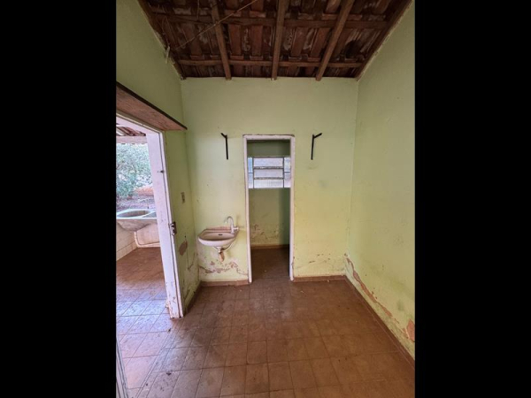 Rua Eugênia Roxo Nobre, 377 