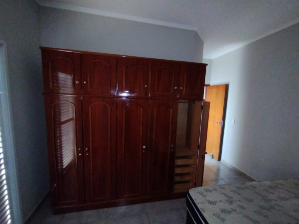 Av Elisio Benante, 594