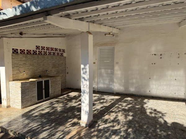 Rua Irmãos Chrisóstomo de Oliveira, 42