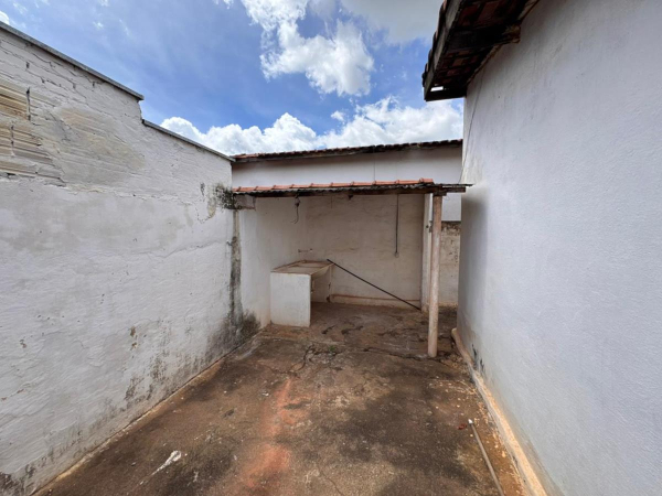 Rua Roberto Sabino, 141 