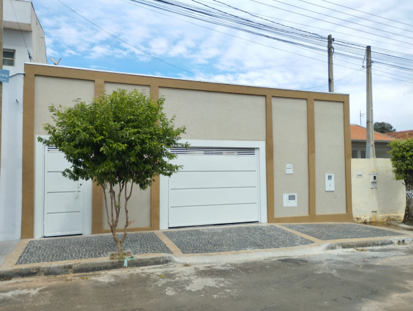 Rua Manoel Correa,  615