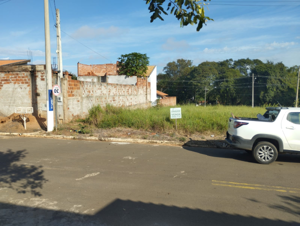 Rua Jazon Nicolau de Almeida.