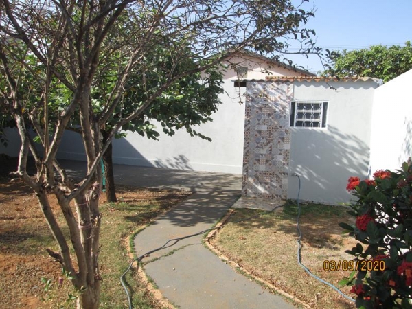 Rua Francisco Barbosa dos Santos - 639