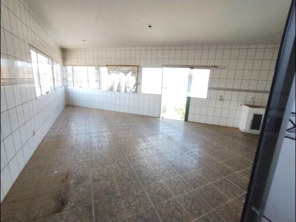 Av. Guilherme Lang, 30 