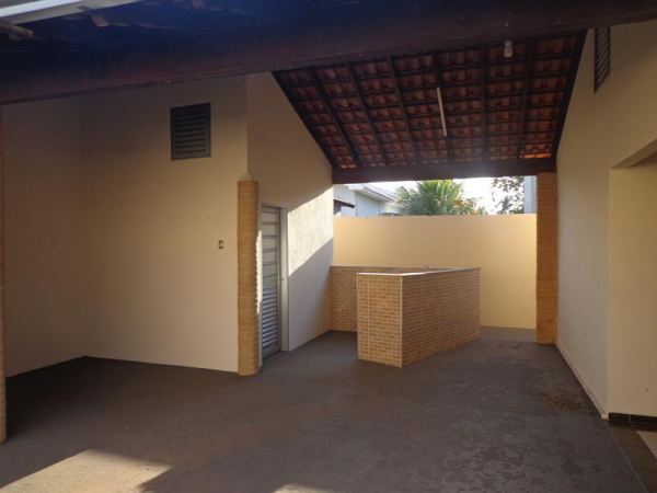 Rua Francisco Costa Serrador, 144