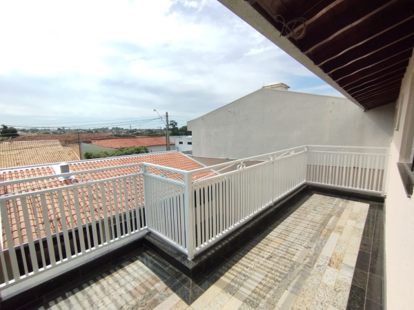 Rua Manoel Correa,  615