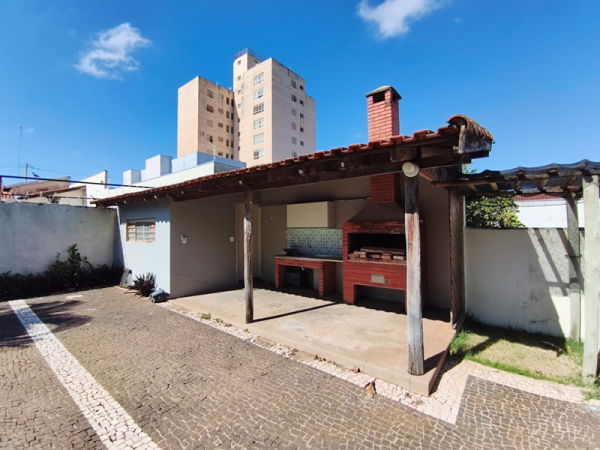 Av. Antônio Define, 770