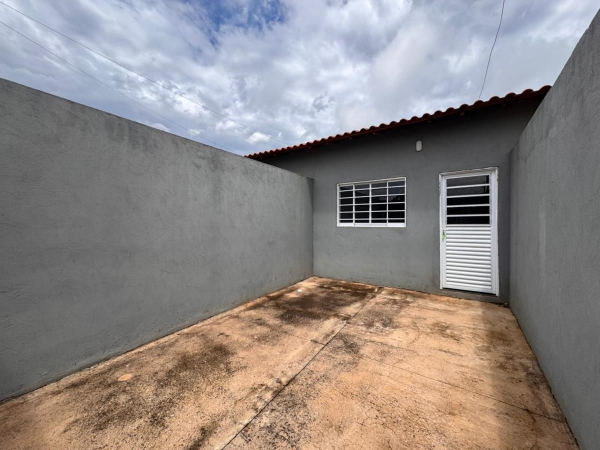 Estrada do Pereirinha, 475  