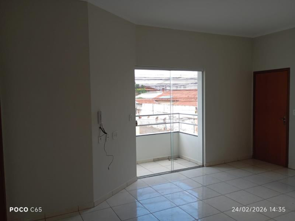 Rua Irmãos Chrisóstomo de Oliveira, 100 apto 04