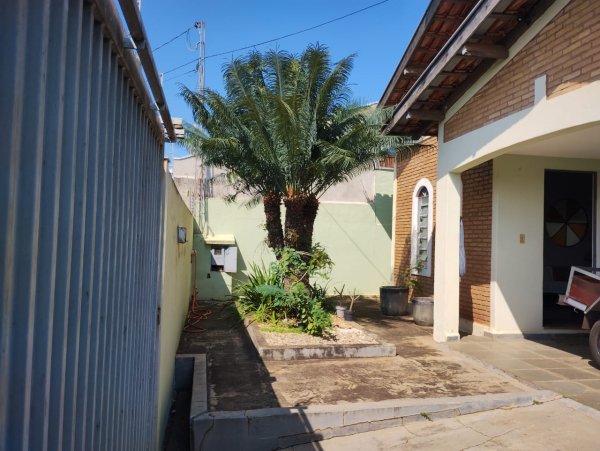 Av. Leblon, 381