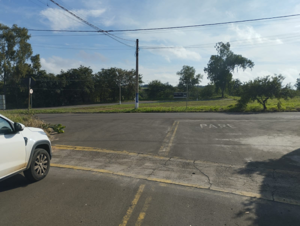 Rua Jazon Nicolau de Almeida.