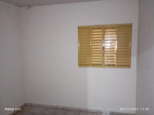 Rua Luiz Eduardo Nadai Alberton, 1760