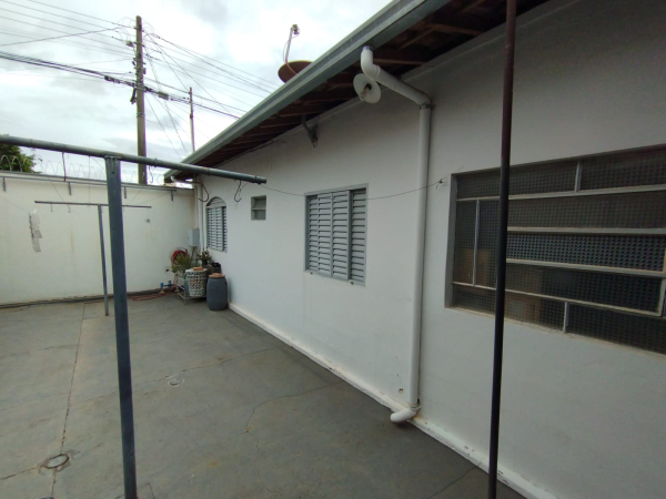 Rua Mário Sabino,  1261 e Av. Eugênia Montrazi, 22