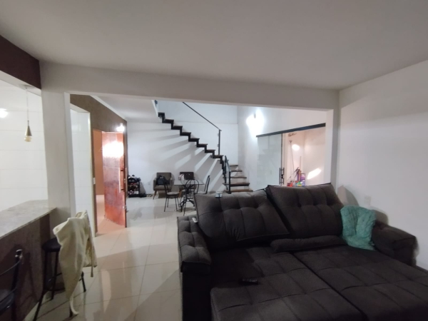 Rua Antonio Parro, 49 