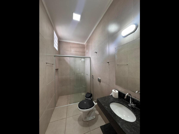 Estrada do Pereirinha, 475  