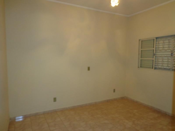 Rua Belmiro Lopes, 75                           Rua Belmiro Lopes, 75