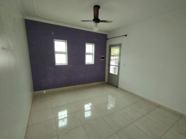 R Jacarandás,