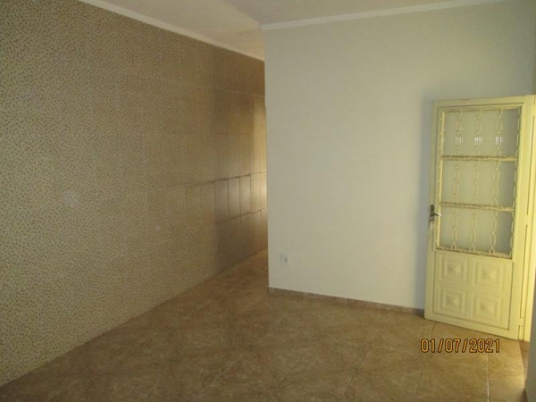 Rua Duarte Ferreira Canha, 335 Fds