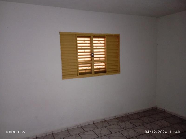 Rua Luiz Eduardo Nadai Alberton, 1760