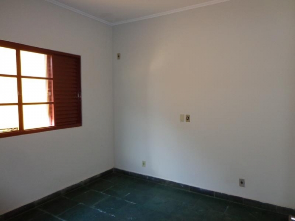 Rua Treze de Maio, 838