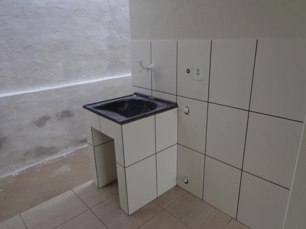 Rua Guilherme Scudeller, 335 Fundos